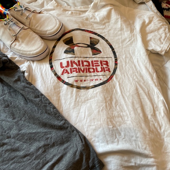 Under Armour Bundle + Mustang Shirt - Picture 3 of 8
